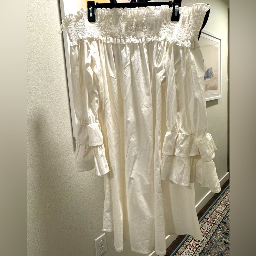 White off the shoulder mini dress - size 2X